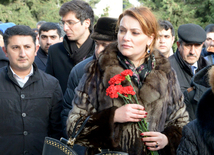 Azerbaijani public honors January 20 tragedy victims’ blessed memory.  Baku, 20 Jan. 2016